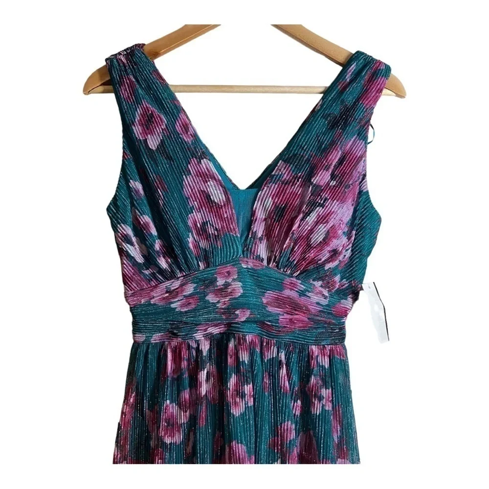 NIGHTWAY Floral-Print Pleated Gown NWT - Picture 4 of 9